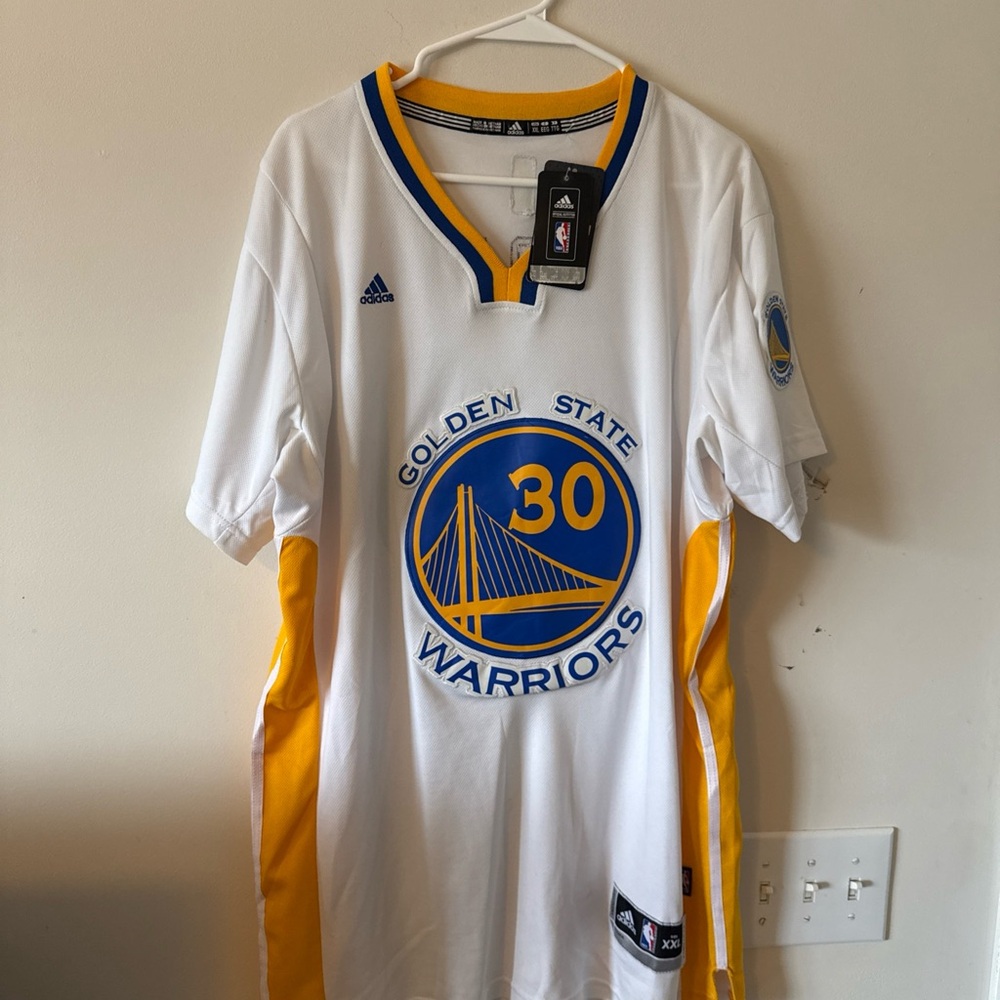 Men’s adidas Stephen Curry #30 Golden State Warriors Jersey Sleeved Sz 2XL - NWT - Picture 1 of 7